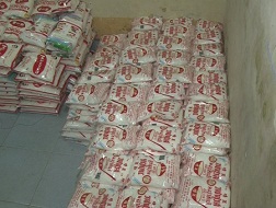 Lượng lớn bột ngọt giả được làm từ bột ngọt Trung Quốc nhập lậu đã được tuồn ra thị trường và đầu độc người tiêu dùng.