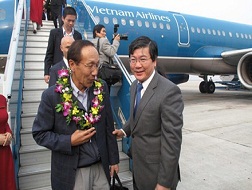 Vietnam Airlines cũng giảm giá đến 50% trên một số đường bay quốc tế. Ảnh: B.L