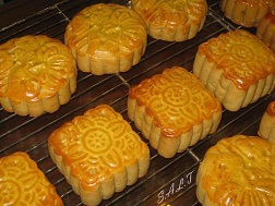 Hà Nội: Bánh trung thu truyền thống chiếm ưu thế