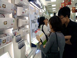‘Nướng’ tiền vào điện máy, 3 ‘ông lớn’ nữa ngắc ngoải