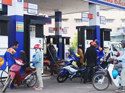 Giá xăng dầu không thụ động theo giá thế giới