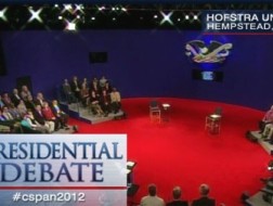 Sân khấu cho các ứng viên Tổng thống trong đợt tranh luận lần 2 