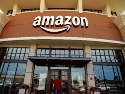 Amazon đã thu về hơn 3,3 tỷ bảng năm 2011, nhưng không trả một xu tiền thuế. 