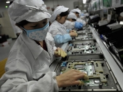 Foxconn &ldquo;đánh tháo&rdquo; dây chuyền sản xuất khỏi Trung Quốc?