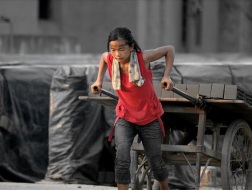 Cường quốc thứ 2 thế giới vẫn được viện trợ hàng tỷ USD mỗi năm