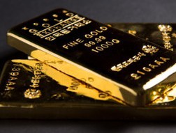 Vàng thổi bay 560 tỷ USD của các NHTW
