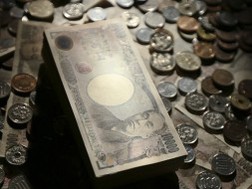 Yên tiến tới mốc 100 yên/USD, chứng khoán châu Á thăng hoa