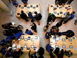 Lợi nhuận của Apple giảm lần đầu tiên trong một thập kỷ