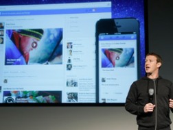 Hệ điều hành mã nguồn mở của Google là thế mạnh nhưng cũng là điểm yếu đã bị Facebook tận dụng.