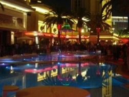 Las Vegas: Hộp đêm &lsquo;cứu&rsquo; sòng bạc