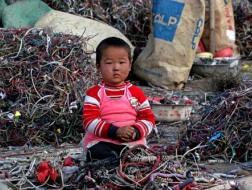 Nỗi lo bão rác ở Hong Kong