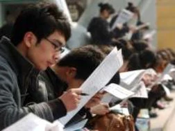 Trung Quốc: 7 triệu sinh viên mới tốt nghiệp đối mặt nguy cơ không có việc làm