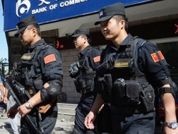 Trung Quốc tuần tra ngày đêm ở Tân Cương