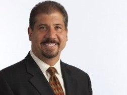 Ernst & Young đổi tên, thay Chủ tịch và CEO