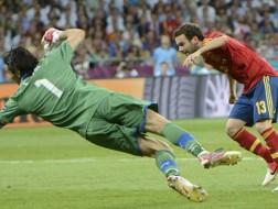 Giải đấu thể thao quốc tế: Ân huệ hay tai họa?