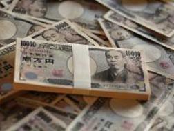 Thủ tướng Abe chiến thắng, sao yên không giảm?