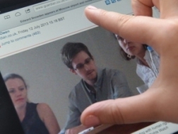 Snowden quyết định định cư và tìm việc làm tại Nga