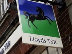 Ngân hàng Lloyds có lãi lần đầu sau 3 năm thua lỗ
