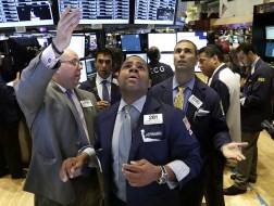 S&P 500 phá mốc 1.700 điểm lần đầu tiên trong lịch sử 