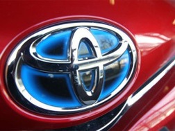 Toyota mạnh tay tiêu tiền