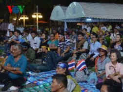 Phần lớn người biểu tình trụ lại ban đêm là dân ngoại tỉnh (Ảnh: Xuân Sơn - VOV)