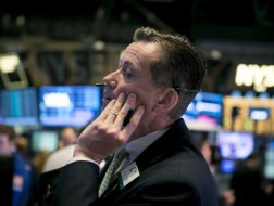 Phố Wall giảm điểm vì đồn đoán Fed giảm kích thích