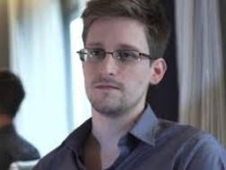 Edward Snowden đã liên hệ với Nga trước khi tới Moskva