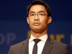 Ông Philipp Rösler gọi đây là “giờ khắc cay đắng nhất và đáng buồn nhất của FDP”. Ảnh: DPA