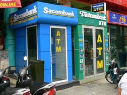 Đã có 10 TCTD dự định áp phí rút tiền mặt ATM nội mạng 1.000 đồng/giao dịch