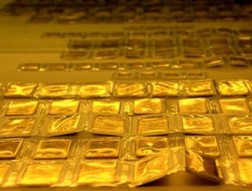 Nhiều ràng buộc mua bán vàng với Ngân hàng Nhà nước