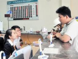 Ngân hàng tiếp tục "đua" huy động vốn