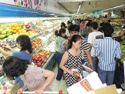 Sức mua tăng tốc