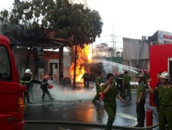 Thông tin mới nhất về vụ cháy xe bồn ở cây xăng Quân đội