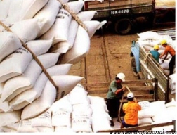 Giá gạo Việt Nam &ldquo;ngược chiều&rdquo; thế giới 