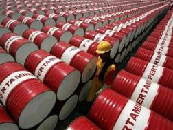 Giá dầu lên cao nhất 1 tháng sau khi Síp đạt thỏa thuận tránh vỡ nợ