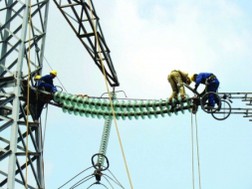 Khó cân bằng bài toán lãi suất, lạm phát và vốn