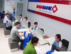 Cổ đông lớn đang thoái vốn, ngân hàng đi về đâu?