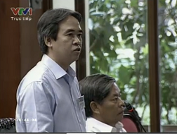 Thống đốc NHNN Nguyễn Văn Bình phát biểu trước Quốc hội ngày 30/5