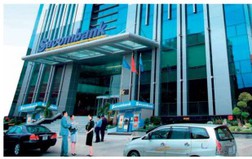 Sacombank lọt top 50 doanh nghiệp kinh doanh hiệu quả nhất TTCK Việt Nam 