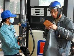 VCSC: Biến động giá xăng dầu và CPI tháng 3/2013