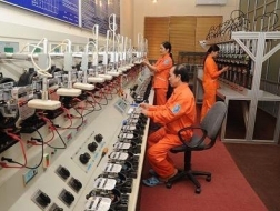  Bài ca "thiếu điện" một lần nữa được cất lên để EVN đòi tăng giá.Ảnh minh họa