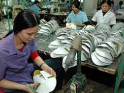 Xuất khẩu da giày 2013: Cơ hội ngang bằng thách thức