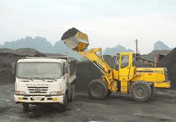Tài nguyên khoáng sản: Tài sản lớn, quản lỏng