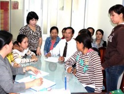 &ldquo;Tước&rdquo; quyền lợi của công nhân lao động
