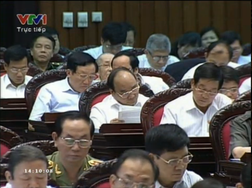 Quốc hội xem xét công tác nhân sự