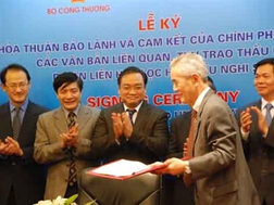 Một trong thủ tục cuối cùng đầu năm 2013 để khởi công LHDNS. Ảnh Xuân Ba Một trong thủ tục cuối cùng đầu năm 2013 để khởi công LHDNS. Ảnh Xuân Ba.