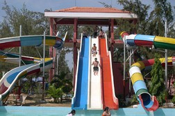 Bị doanh nghiệp kiện, tỉnh cậy nhờ cứu cái sai