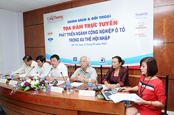 Mỗi chiếc ô tô sản xuất phải "gánh" 8 loại thuế, phí