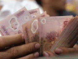Chênh lệch lãi suất 4%, ngân hàng không lãi bằng DN