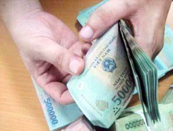 Khống chế mức lương tối đa với viên chức quản lý từ 1/1/2013